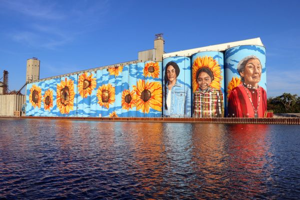 J&M Cruise Lines - The Sandpiper and The Glass City Pearl by null