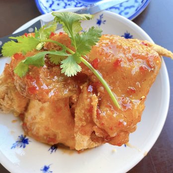 Pineapple Thai - Chicken wing is huge - Thai Near Me - Cupertino, California Pineapple Thai - Chicken wing is huge - Thai Near Me - Cupertino, California