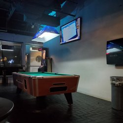 Neat Restaurant and Bar