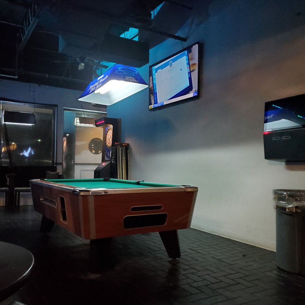 NEAT RESTAURANT AND BAR Updated November 2024 11208 W Florissant