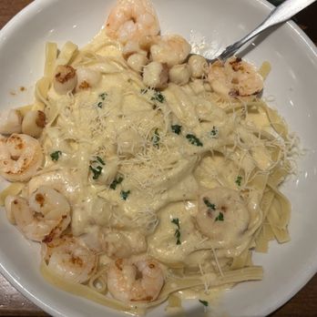 Olive Garden Italian Restaurant - Italian Near Me - Montclair, California