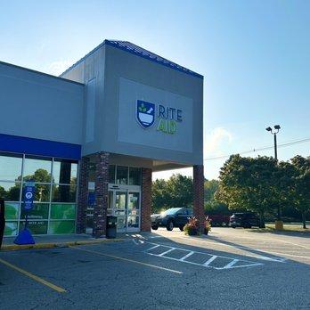 Rite Aid - Main entrance - Drugstores Near Me - Charlevoix, Michigan