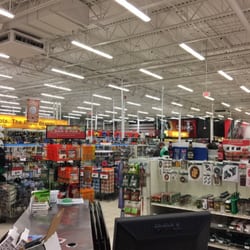 Canadian Tire - Front area