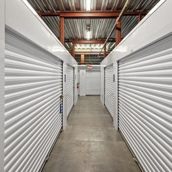 US Storage Centers - Interior storage units