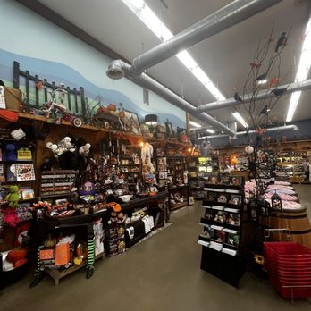 Bates Nut Farm - Specialty Food Near Me - Valley Center, California