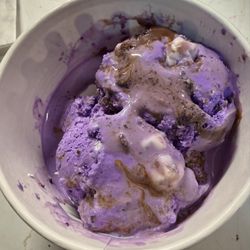 Insomnia Cookies - Double Scoop Dreamweaver Ice Cream