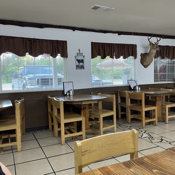 Fruithurst Family Restaurant - a view of the dining area - American Near Me - Fruithurst, Alabama Fruithurst Family Restaurant - a view of the dining area - American Near Me - Fruithurst, Alabama