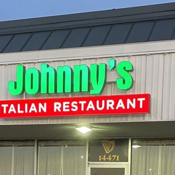 JOHNNYS ITALIAN RESTAURANT - Updated July 2025 - 57 Photos