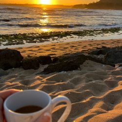 Hanalei Colony Resort - Sunrise from beach attached to property