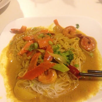Asian Bistro - Shrimp curry with rice noodles. - Vietnamese Near Me - Savannah, Georgia