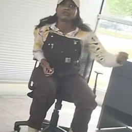 Rude and unprofessional employee example A.