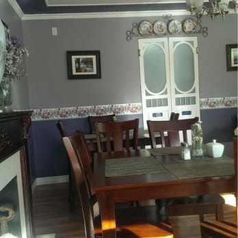 Three Doors Down Diner - Dining area, not sure if the fireplace works...maybe on a chilly day - Diners Near Me - Baddeck, Nova Scotia Three Doors Down Diner - Dining area, not sure if the fireplace works...maybe on a chilly day - Diners Near Me - Baddeck, Nova Scotia