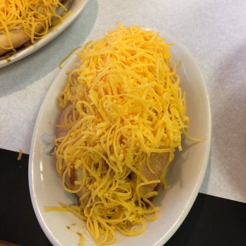 Gold Star - cheese chili dog - Fast Food Near Me - Cincinnati, Ohio
