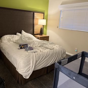 WorldMark Kona - Master bedroom - Resorts Near Me - Kailua Kona, Hawaii
