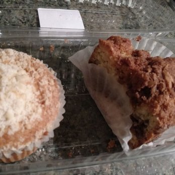 Chicco Baccello - Lemon crunch muffin and coffee cake - Coffee & Tea Near Me - Washington, Pennsylvania