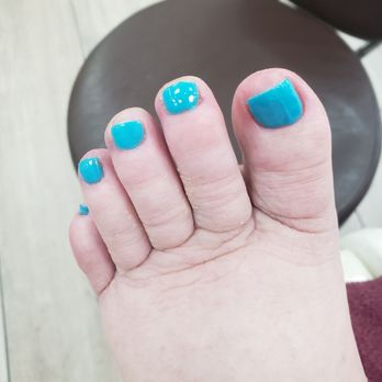 HV Nails Studio - My moms toes. - Nail Salons Near Me - Fishers, Indiana