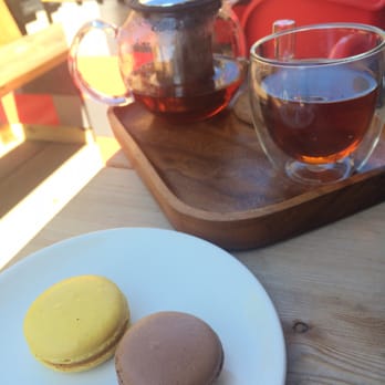 Everybody's Coffee - Tea and maccarons - Coffee & Tea Near Me - Chicago, Illinois
