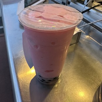 Bubble Tea Station Cafe - Strawberry with boba - Bubble Tea Near Me - Reno, Nevada