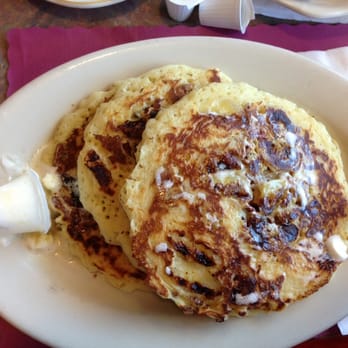 Broadway Diner - Pancakes w pecans. Fluffy and delicious. - Diners Near Me - Bayonne, New Jersey