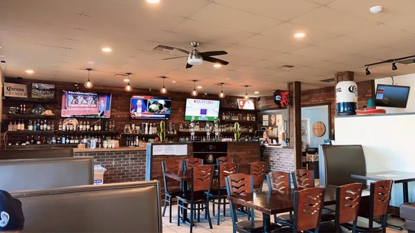 De Leon's Taco & Bar #3 by null