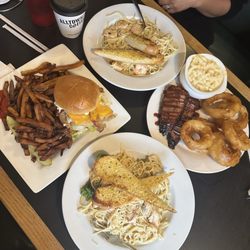 Sarky's Smokehouse - Shrimp scampi, chicken & broccoli alfredos, smoke briskets