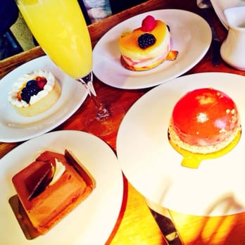 Ulysses - Desserts Yum - Pubs Near Me - New York, New York