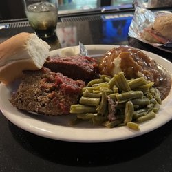 Willow Pond Golf Club - Meatloaf special