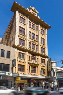 Adelaide Paringa by null