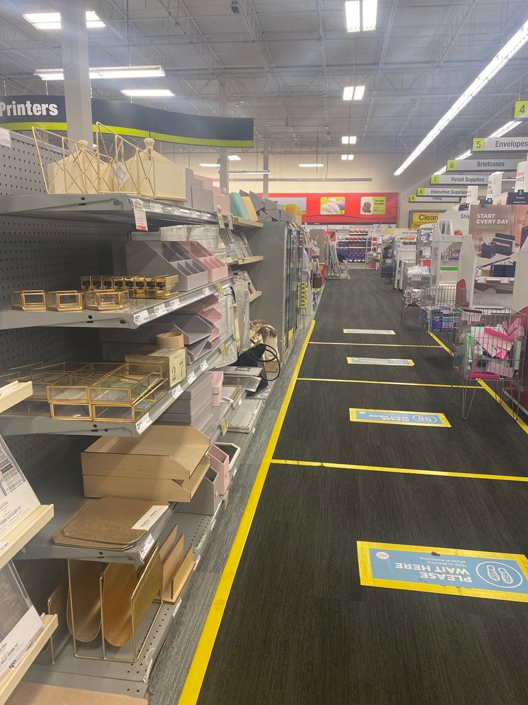 STAPLES Updated August 2024 55 Photos & 35 Reviews 409 Gateway Dr, Brooklyn, New York