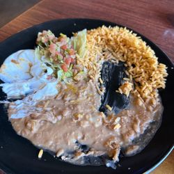 El Guadalajara - Rice and Beans that come with Steak Fajitas