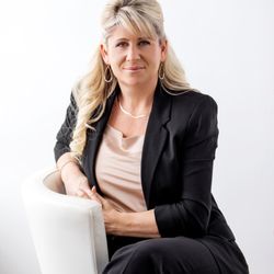 Kristina Tardif - Royal Le Page Locations North - 20 years experience in the industry- selling Wasaga Beach, Collingwood, Tiny Beaches, Stayner, Creemore, Barrie, Midland, Oro, Orillia +