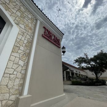 Twin Liquors #56 - Alamo Heights - Beer, Wine & Spirits Near Me - San Antonio, Texas Twin Liquors #56 - Alamo Heights - Beer, Wine & Spirits Near Me - San Antonio, Texas
