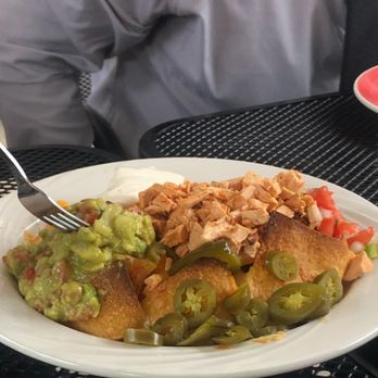 Cinco De Mayo Bar & Restaurant - Nachos with Chicken - Mexican Near Me - North Haledon, New Jersey Cinco De Mayo Bar & Restaurant - Nachos with Chicken - Mexican Near Me - North Haledon, New Jersey