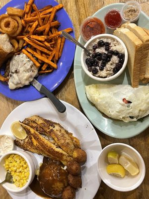 Maxine's Cafe & Bakery by null