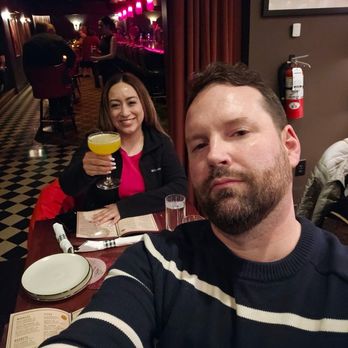 Lola’s - Cheers! - American Near Me - Madison, Wisconsin