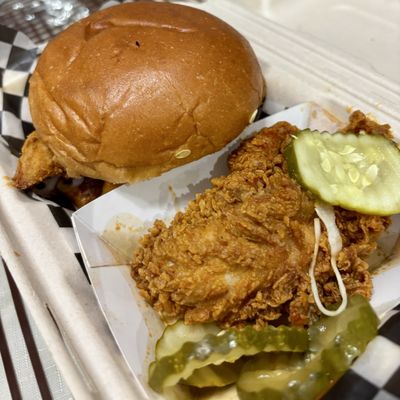 THG's Hot Chicken by null