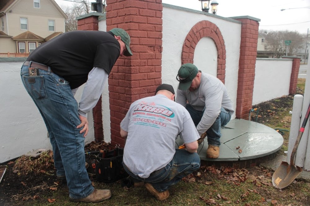 Slide of Krise Services