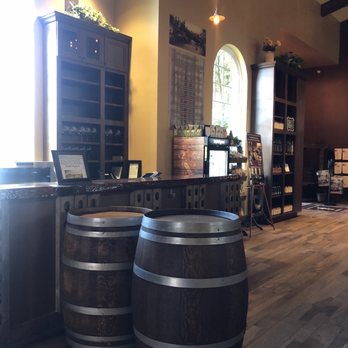 Robert Renzoni Vineyards - Wineries Near Me - Temecula, California