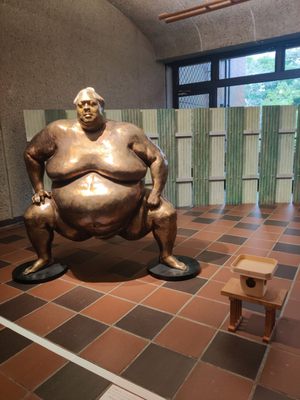 Fukuoka Art Museum by null