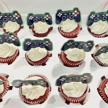 Kathy's Kakery - Gamer cupcakes.
Toppers from: Instagram @funkraftcorner - Desserts Near Me Kathy's Kakery - Gamer cupcakes.
Toppers from: Instagram @funkraftcorner - Desserts Near Me