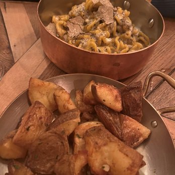 Libertino - Potatoes and truffle pasta. - Pizza Near Me - Paris Libertino - Potatoes and truffle pasta. - Pizza Near Me - Paris