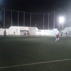El Barrio - Cancha