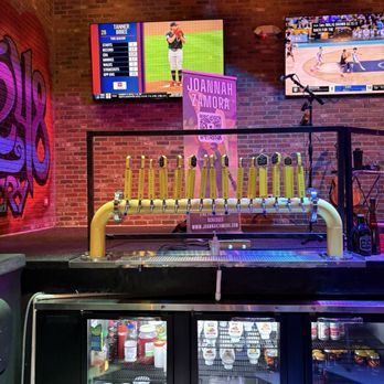State 48 Rock House - Very appealing wall mural w lighting that makes impact - Breweries Near Me - Phoenix, Arizona