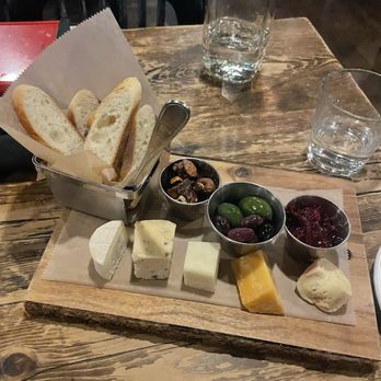 Grafton Street - Cheese Board - New American Near Me - Cambridge, Massachusetts