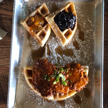 Daybreak Kitchen & Biscuit - Fried chicken and Belgium waffle - Breakfast & Brunch Near Me - Sterling, Virginia