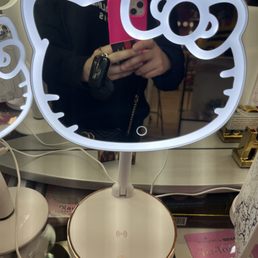 I bought this hello kitty mirror it's super amazing the lighting is so nice 10/10 recommend I'm so happy with it I bought this hello kitty mirror it's super amazing the lighting is so nice 10/10 recommend I'm so happy with it