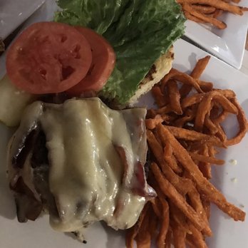 Snake River Brewing - Buffalo burger - best in Jackson!! - Brewpubs Near Me - Jackson, Wyoming