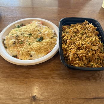 Eggholic - Indian Street Food - Samosa Chaatand Anda Pulav - Indian Near Me - Schaumburg, Illinois