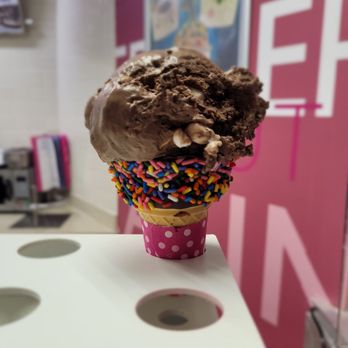 Baskin Robbins 8 Photos 61 Reviews 16 N School St Kalihi Hi Yelp