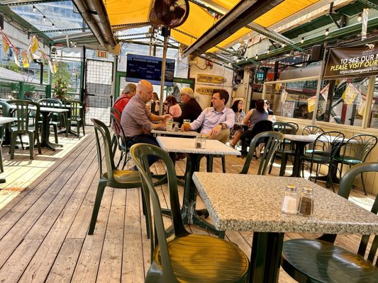 Hemingway's Restaurant and Bar by null